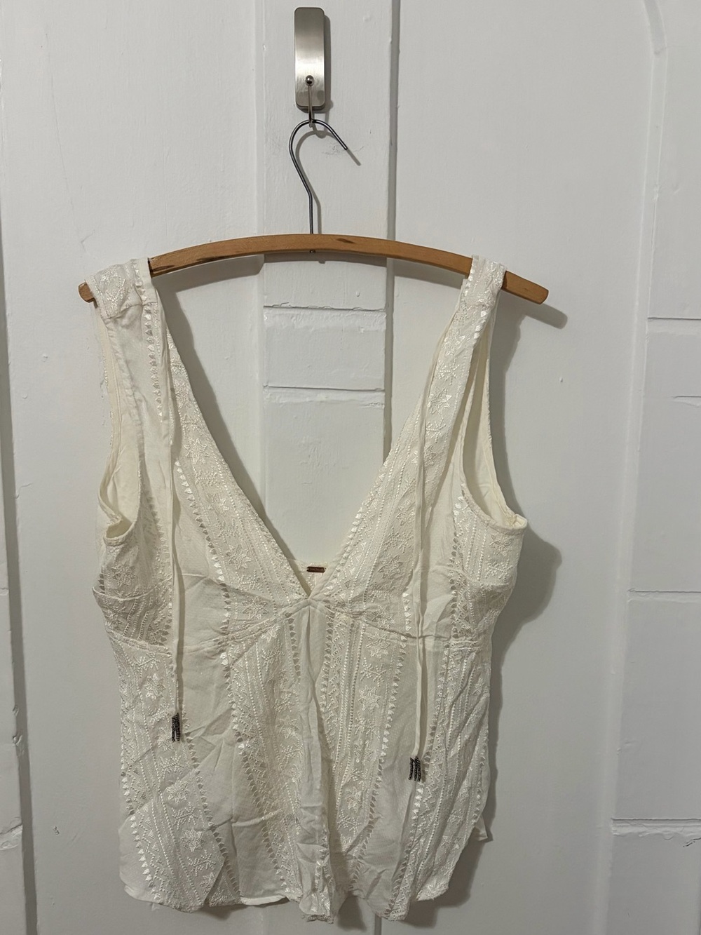 Free People Ivory Twist and Shell
Embroidered Sleeveless Top